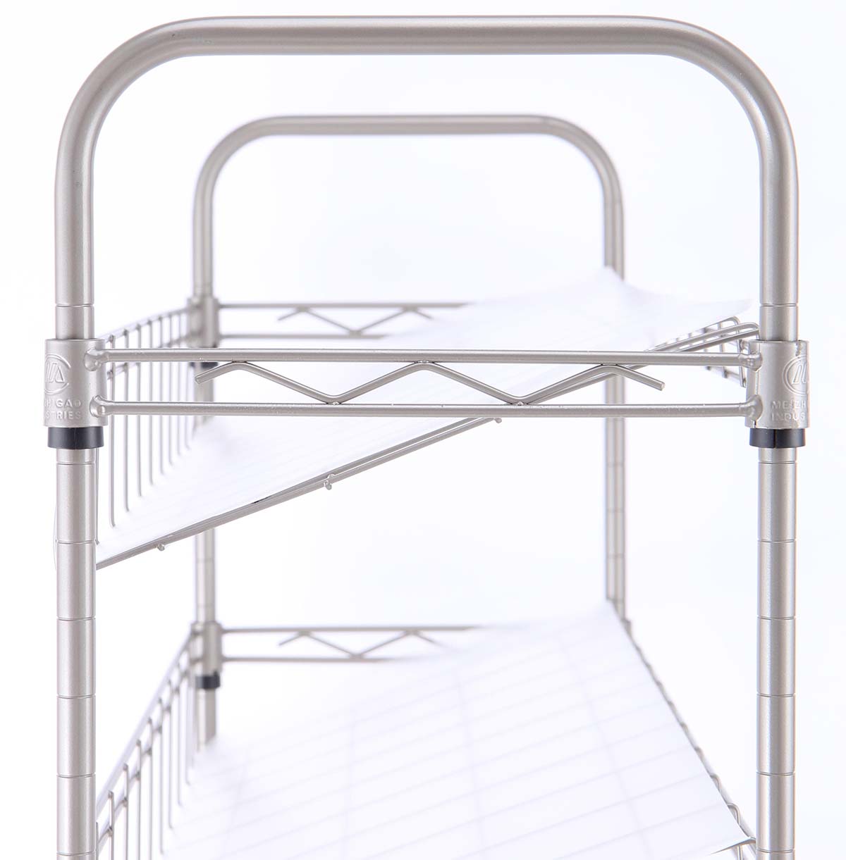 metal display shelving wholesaler